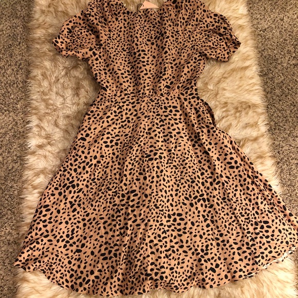 NWT Fame and Partners puff sleeve midi dress - Picture 8 of 10